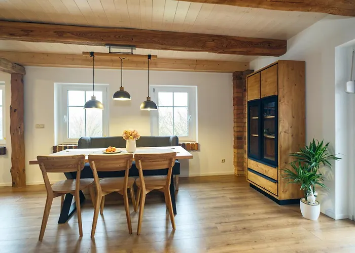 Weisses Nest Apartment *